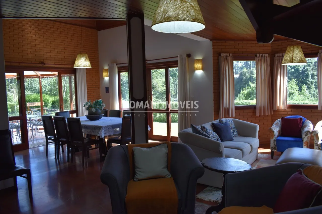 Casa  de 1.877 m² em Campos do Jordão, SP, Brasil
