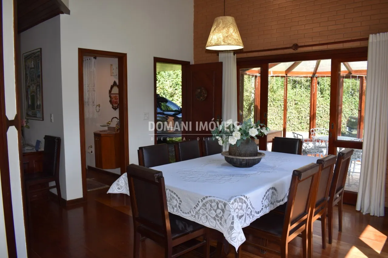Casa  de 1.877 m² em Campos do Jordão, SP, Brasil