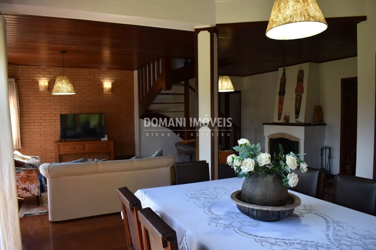 Casa  de 1.877 m² em Campos do Jordão, SP, Brasil
