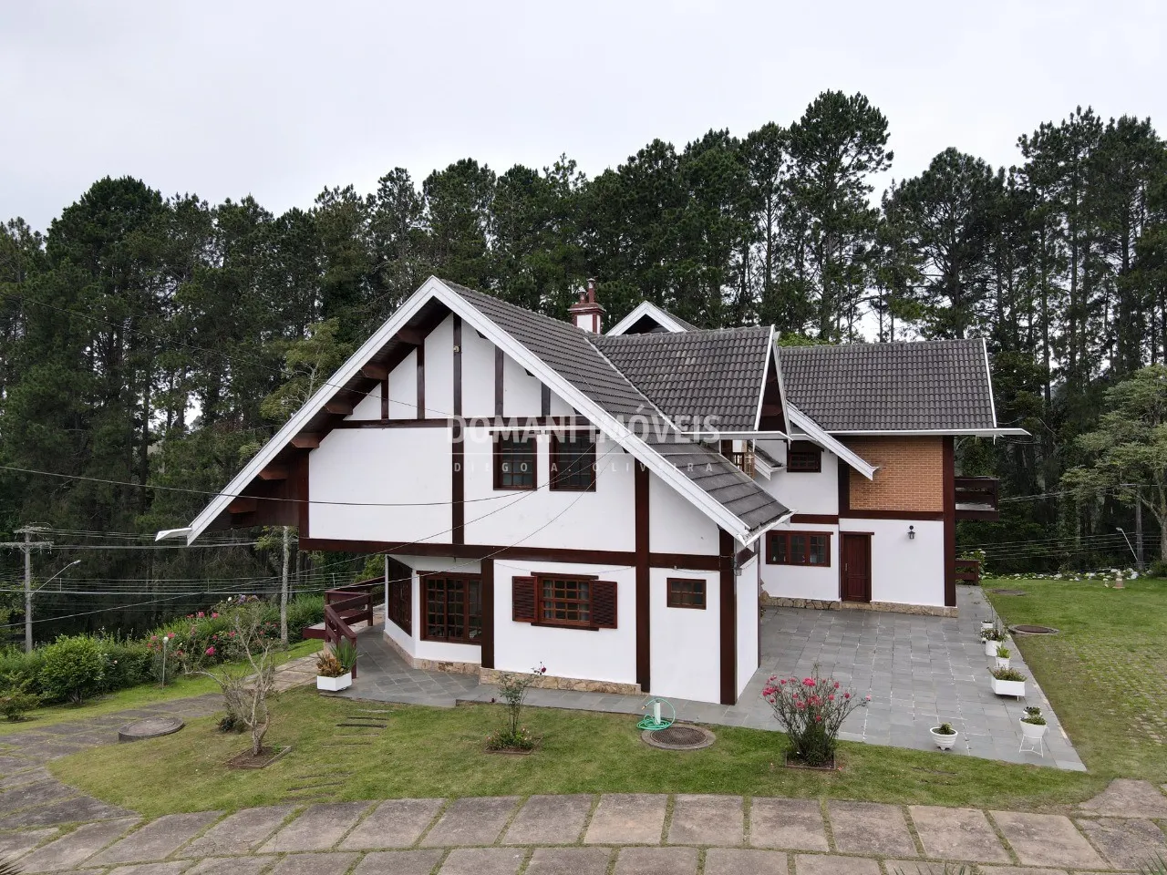 Pousada à venda de 2.580 m² em Campos do Jordão, SP, Brasil