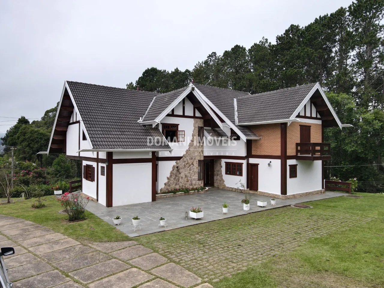 Pousada à venda de 2.580 m² em Campos do Jordão, SP, Brasil