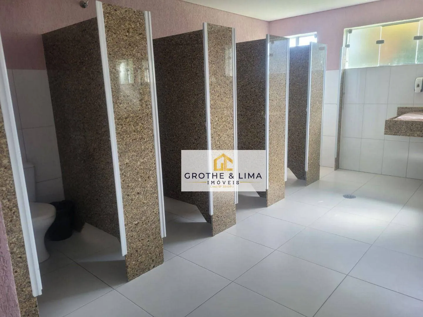 Chácara à venda de 9.700 m² em São José dos Campos, SP, Brasil