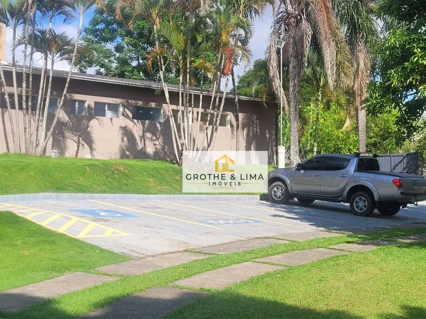 Chácara à venda de 9.700 m² em São José dos Campos, SP, Brasil