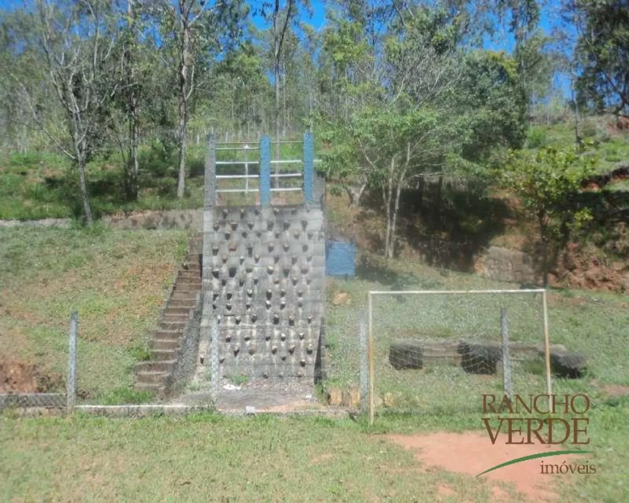 Cabana à venda de 3 ha em Jambeiro, SP, Brasil