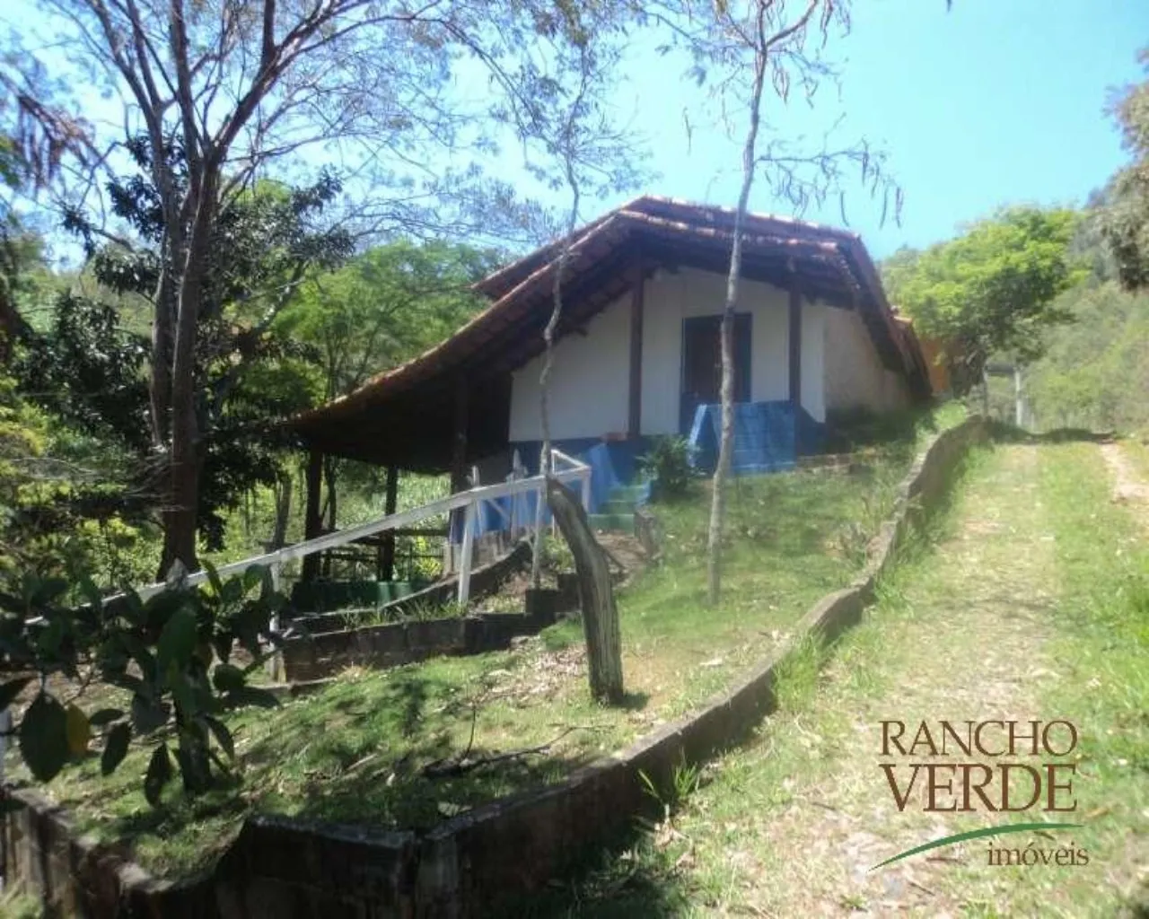 Cabana à venda de 3 ha em Jambeiro, SP, Brasil