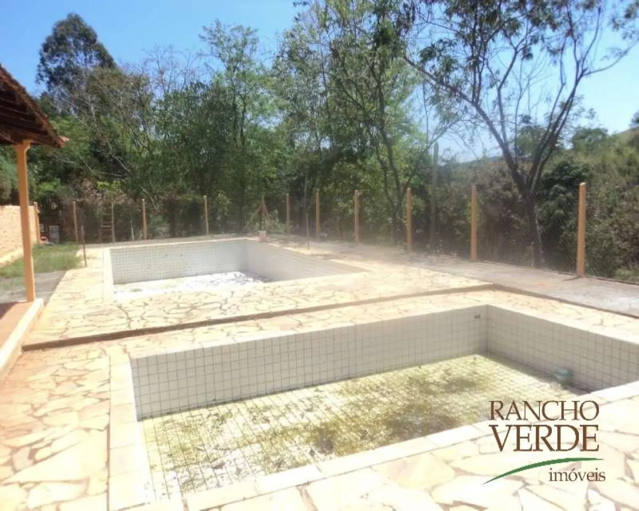 Cabana à venda de 3 ha em Jambeiro, SP, Brasil