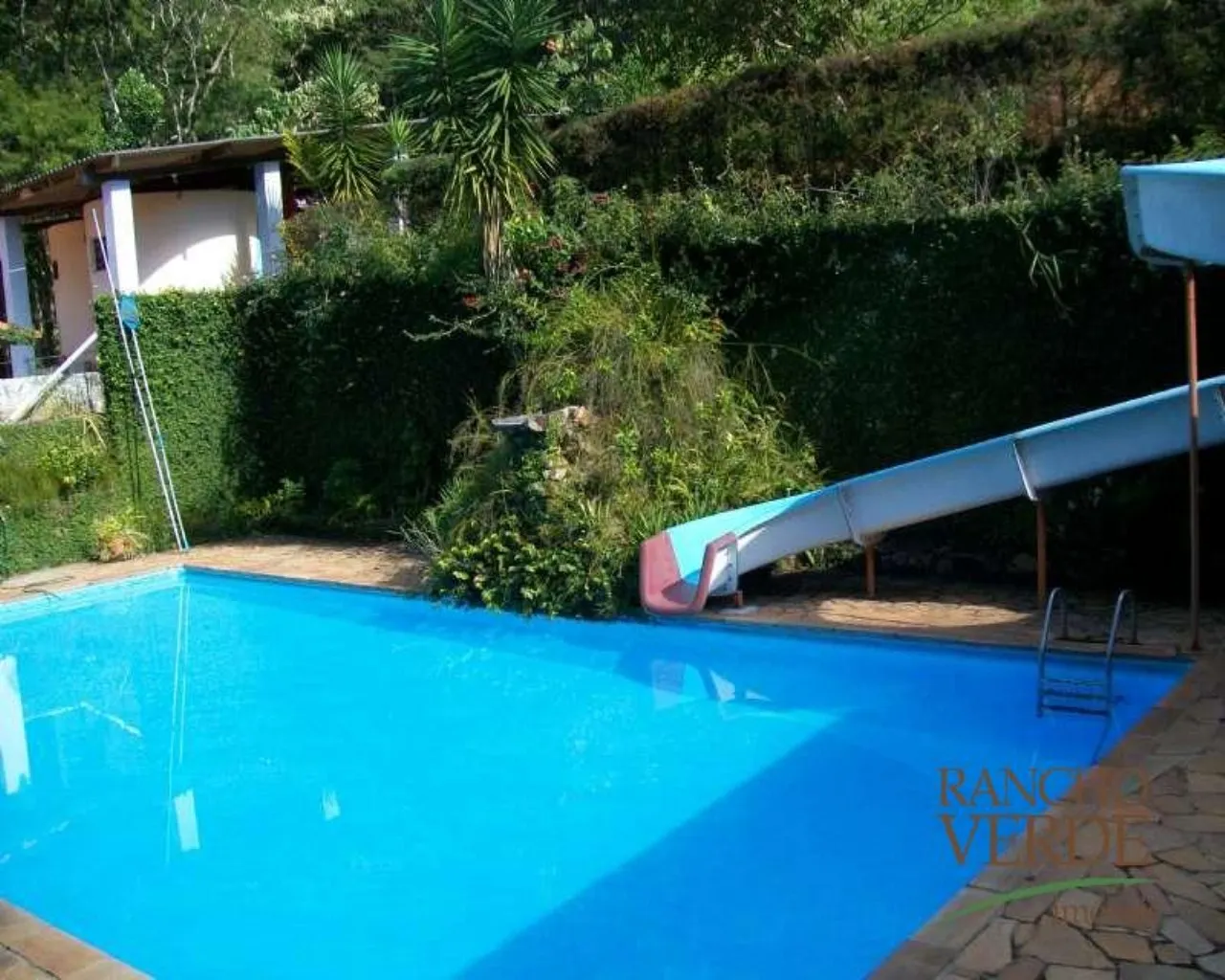 Cabana à venda de 3 ha em Jambeiro, SP, Brasil