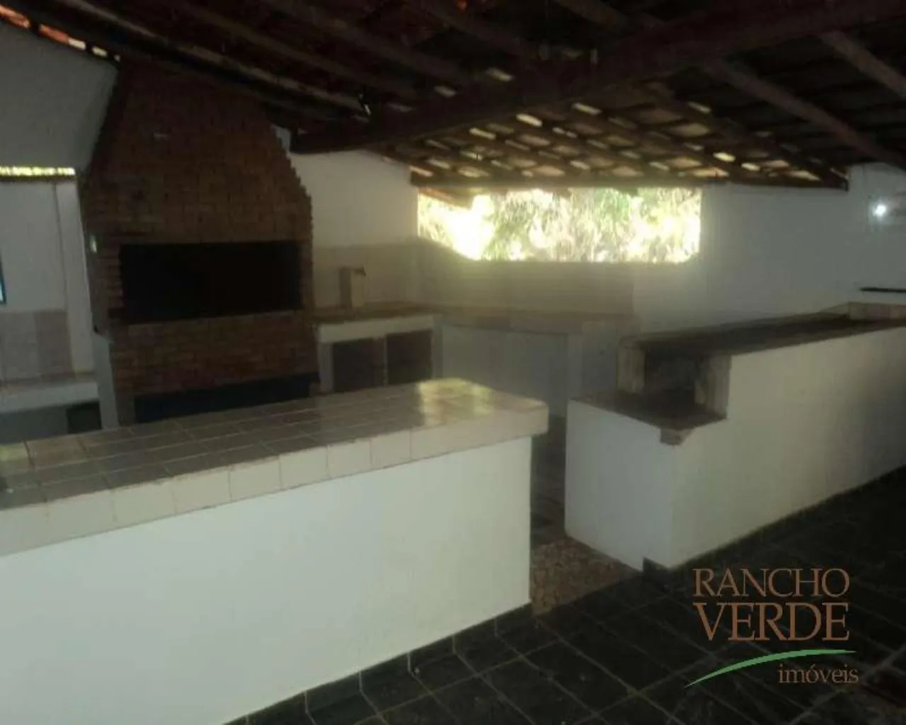 Cabana à venda de 3 ha em Jambeiro, SP, Brasil
