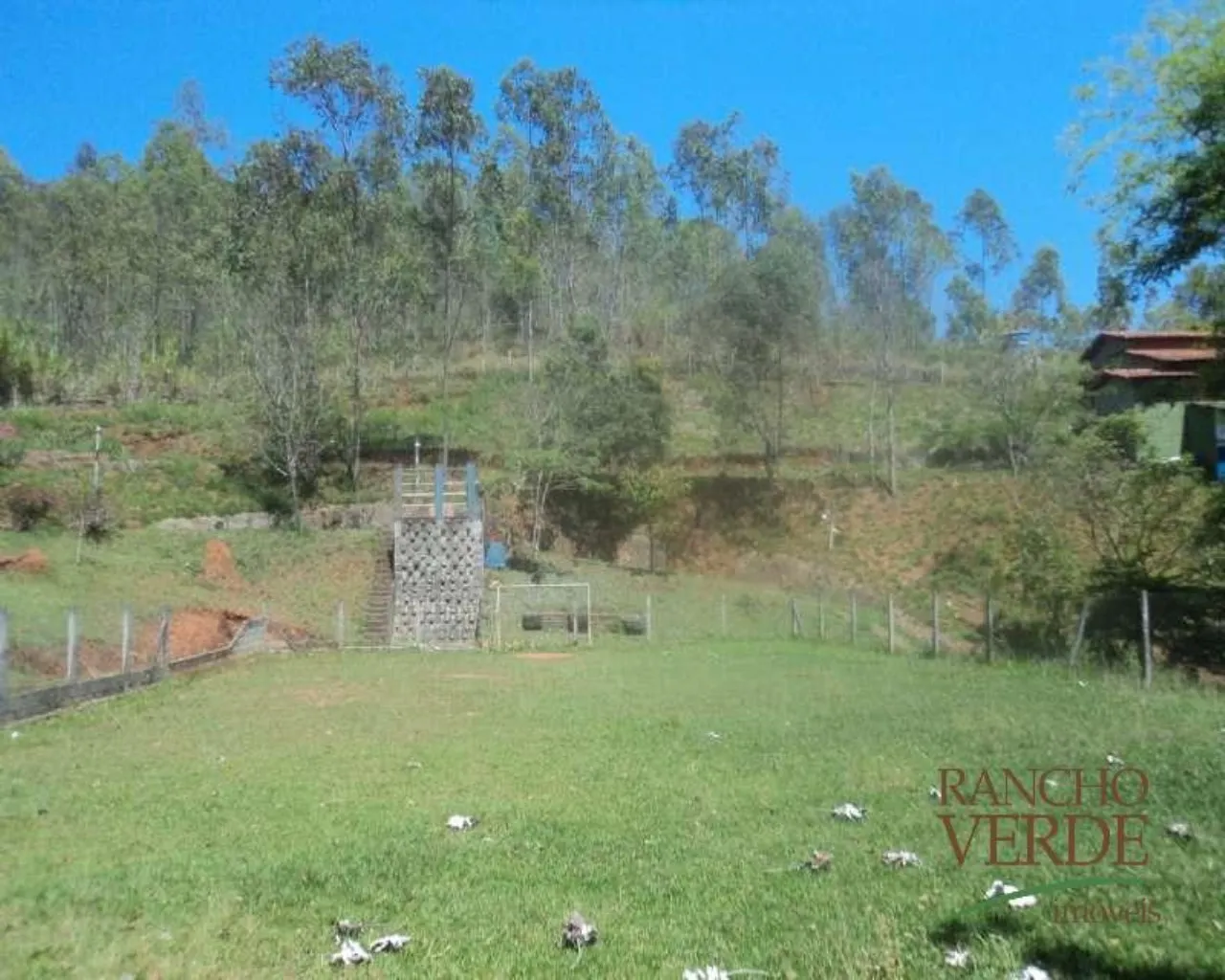 Cabana à venda de 3 ha em Jambeiro, SP, Brasil