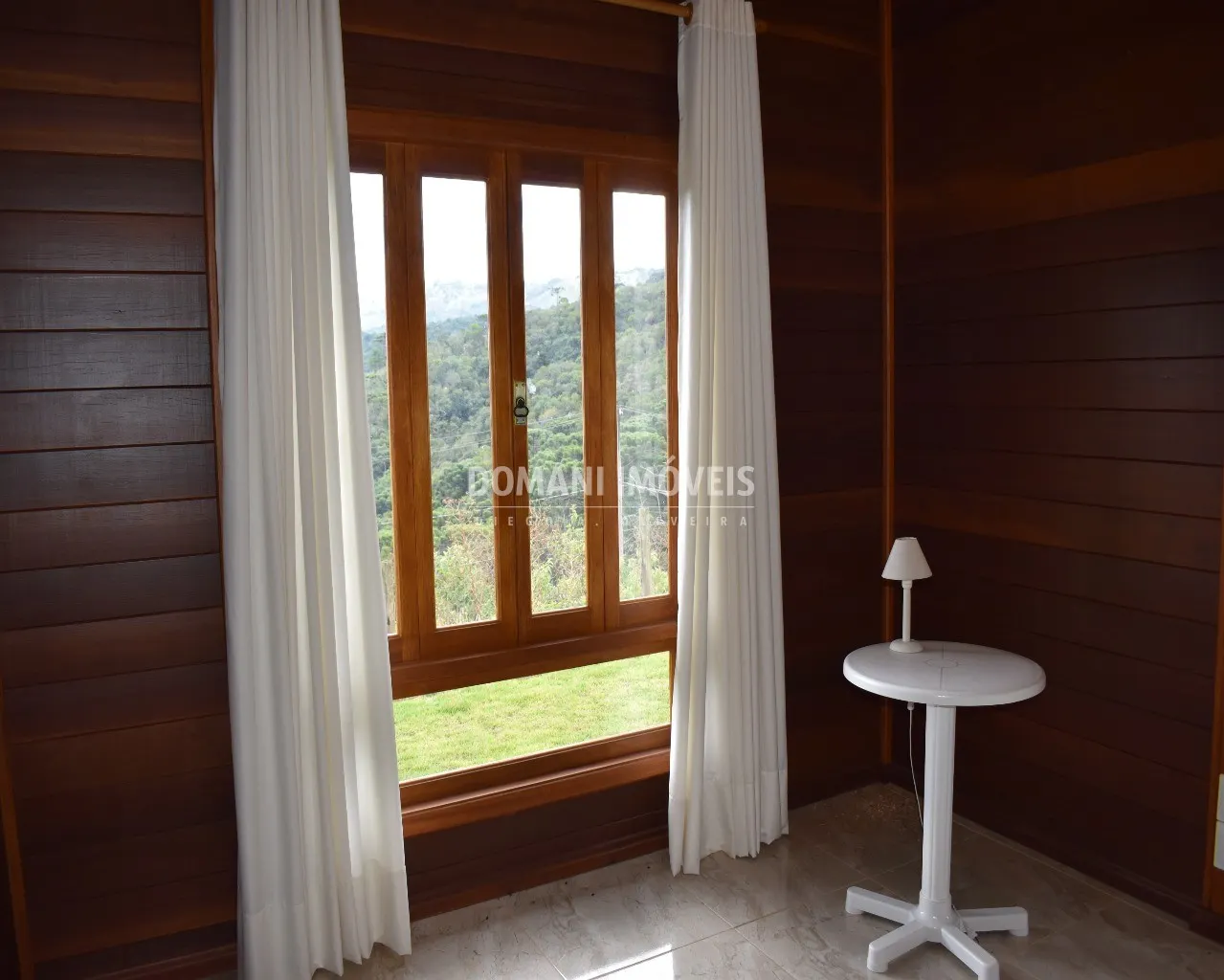 Casa à venda de 1.030 m² em Campos do Jordão, SP, Brasil