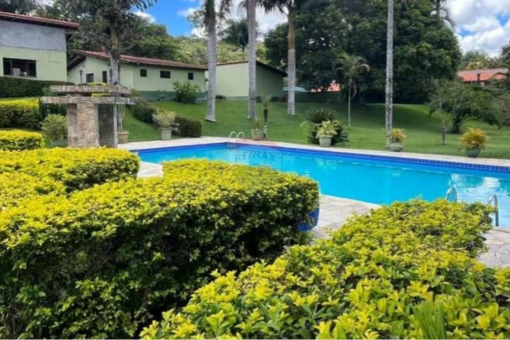 Chácara à venda de 6.000 m² em Guararema, SP, Brasil