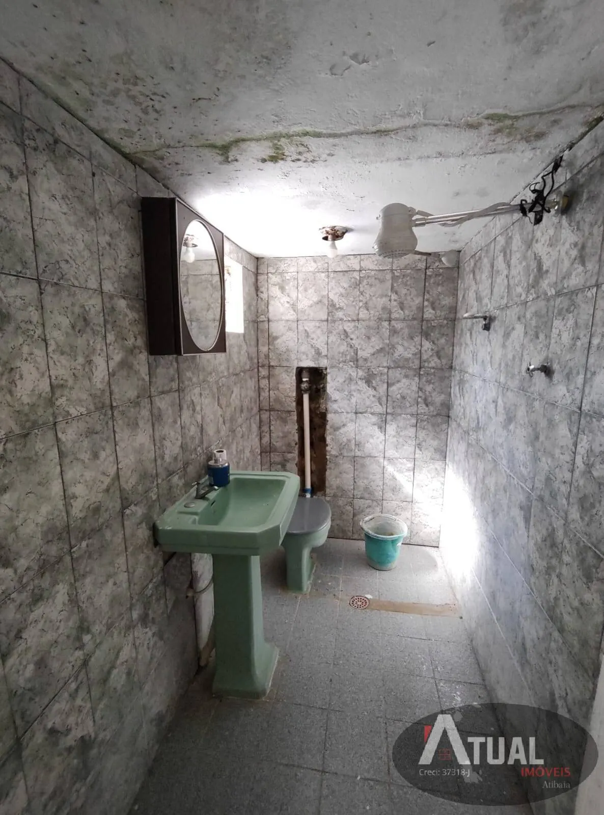 Casa à venda de 1.000 m² em Mairiporã, SP, Brasil