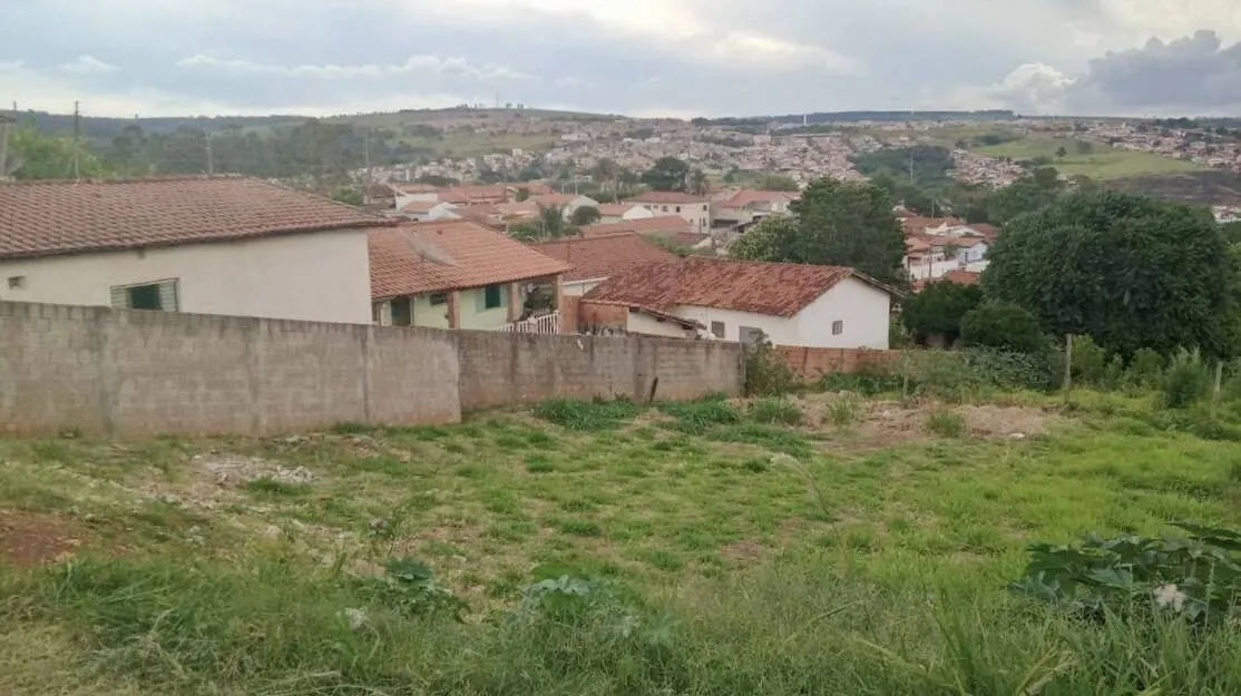 Plot for sale of 352 m² in Piraju, SP, Brazil