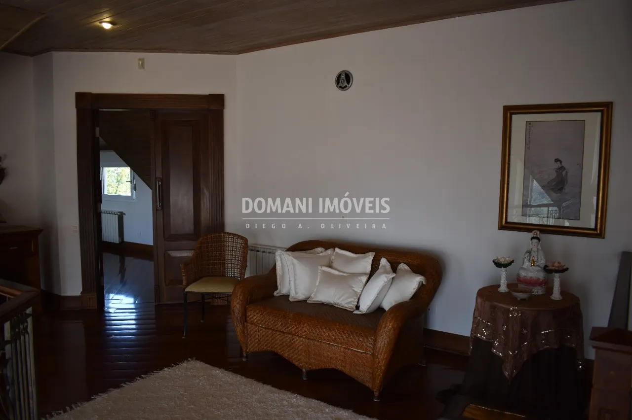 Casa à venda de 3.370 m² em Campos do Jordão, SP, Brasil