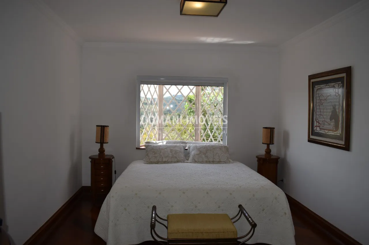 Casa à venda de 3.370 m² em Campos do Jordão, SP, Brasil