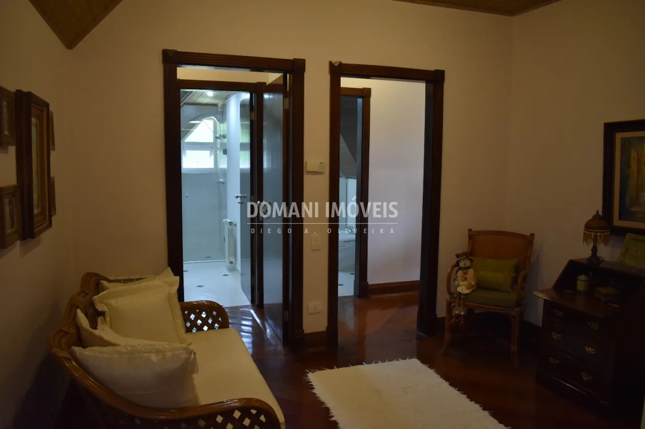 Casa à venda de 3.370 m² em Campos do Jordão, SP, Brasil