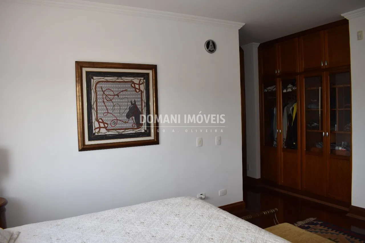 Casa à venda de 3.370 m² em Campos do Jordão, SP, Brasil