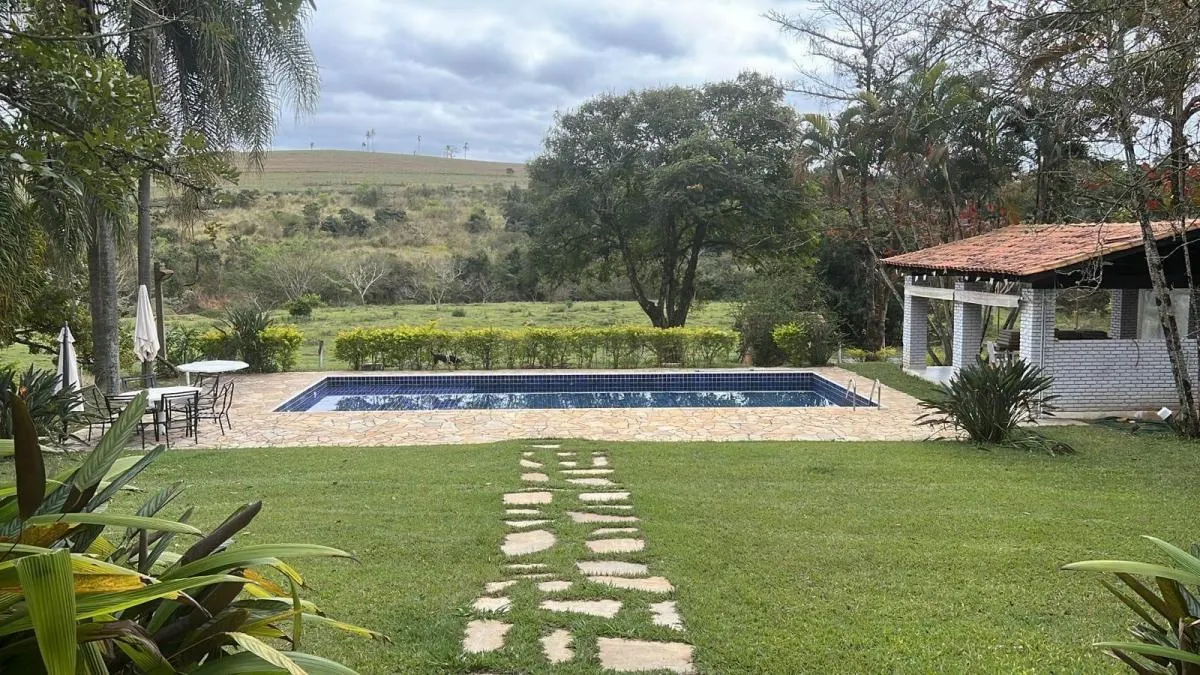 Chácara à venda de 350 m² em Jumirim, SP, Brasil