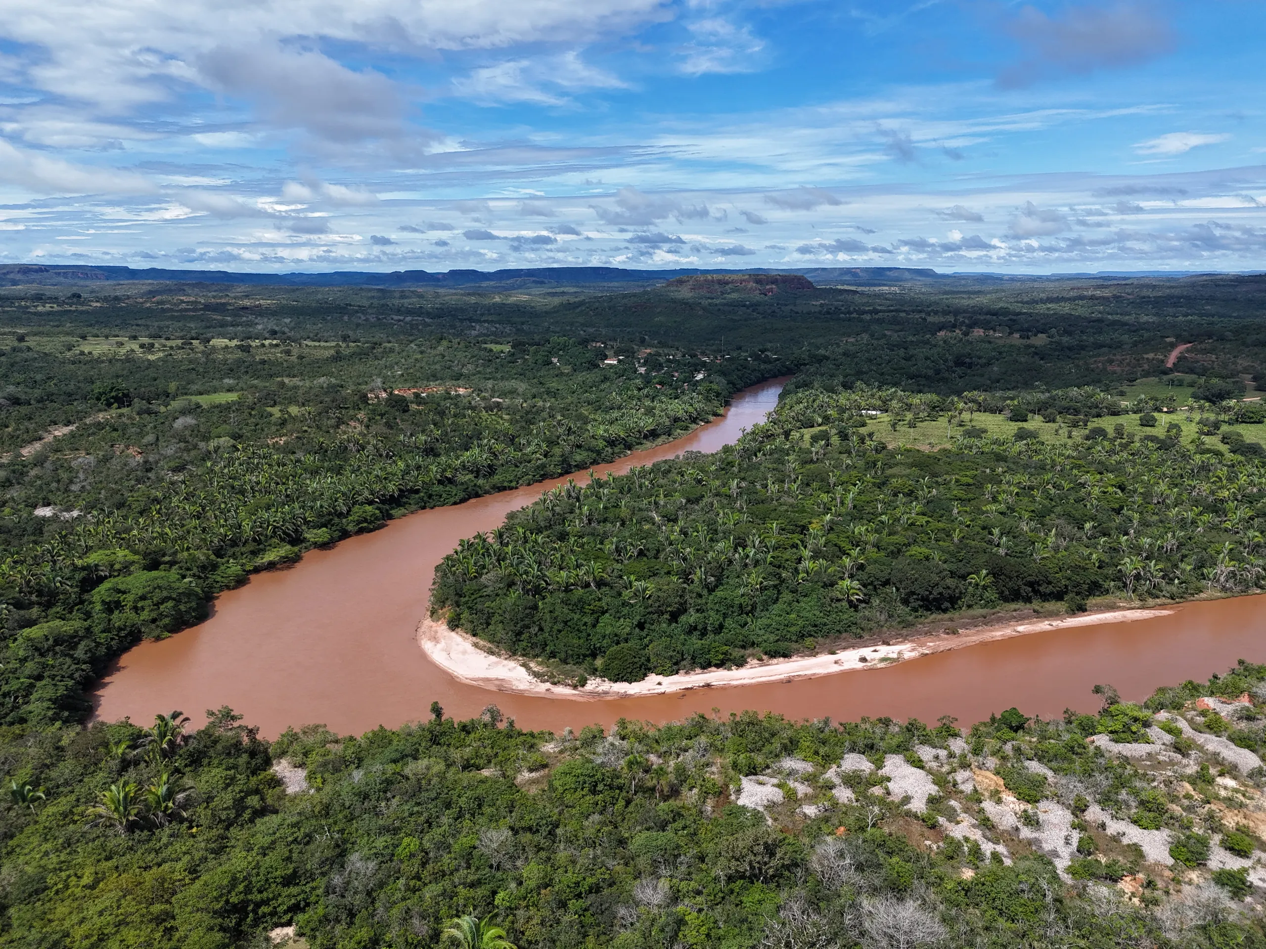 Fazenda à venda de 260 ha em Guiratinga, MT, Brasil