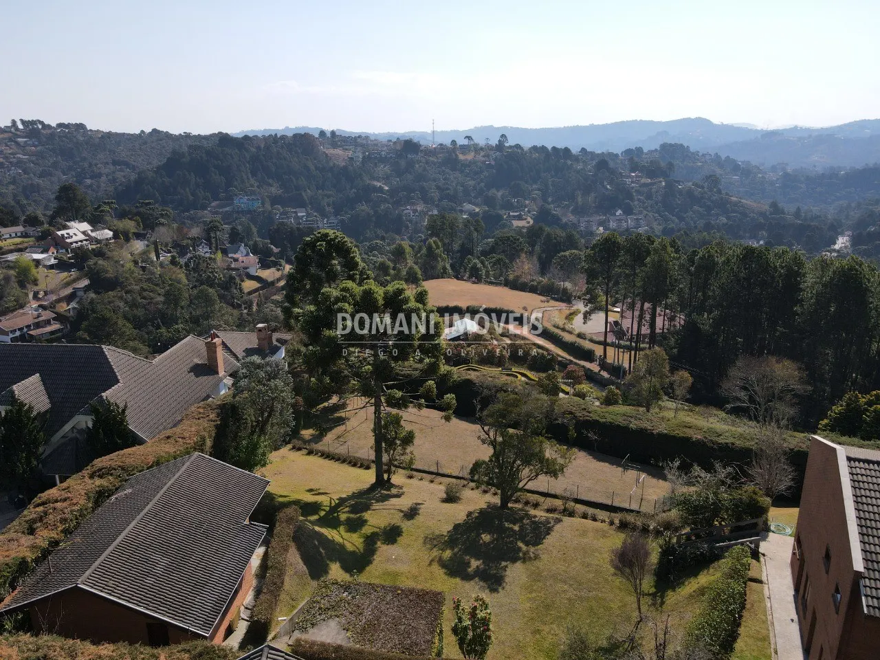 Casa à venda de 3.380 m² em Campos do Jordão, SP, Brasil