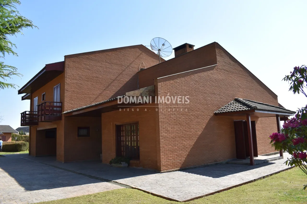 Casa à venda de 3.380 m² em Campos do Jordão, SP, Brasil