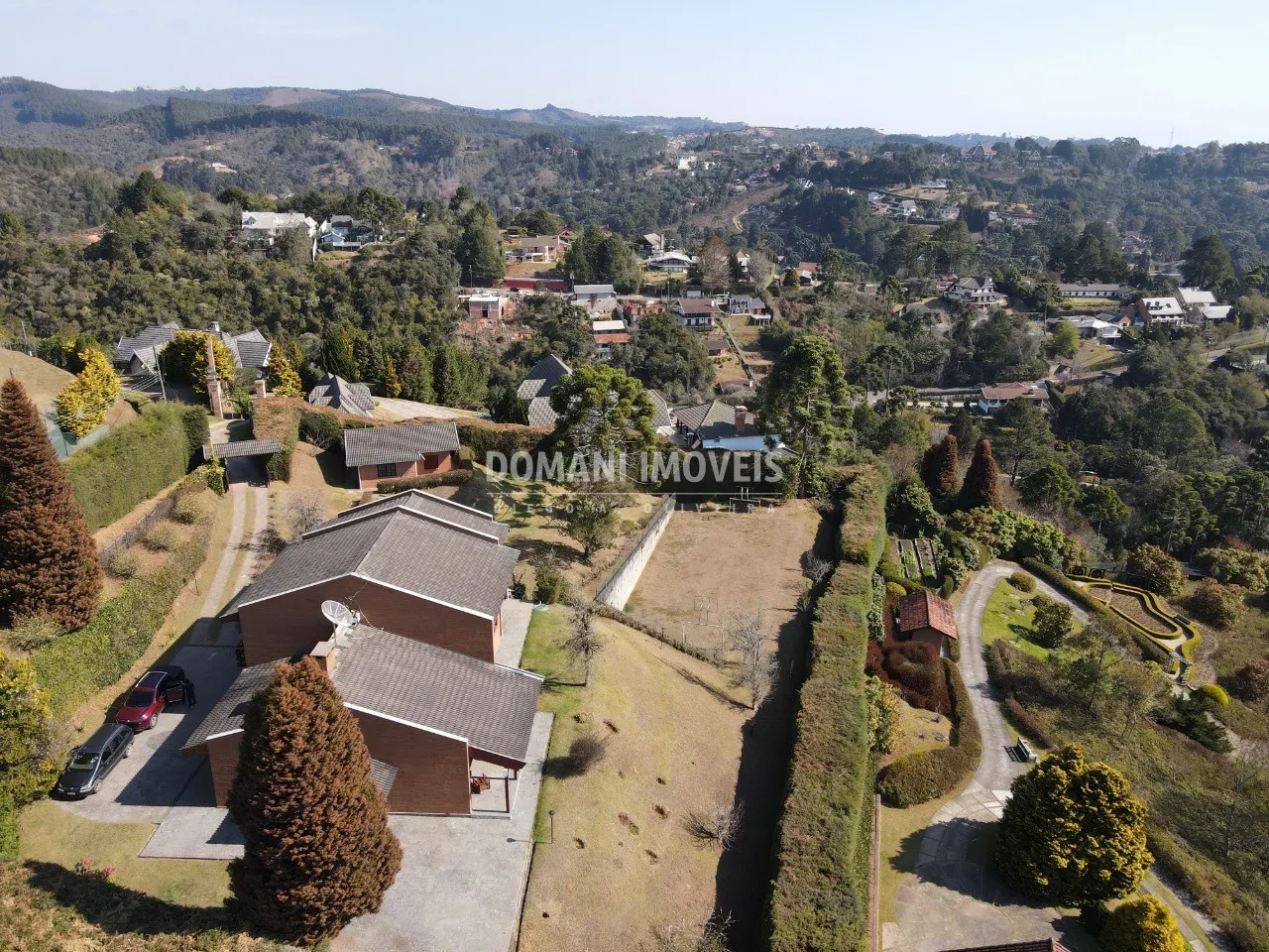 Casa à venda de 3.380 m² em Campos do Jordão, SP, Brasil