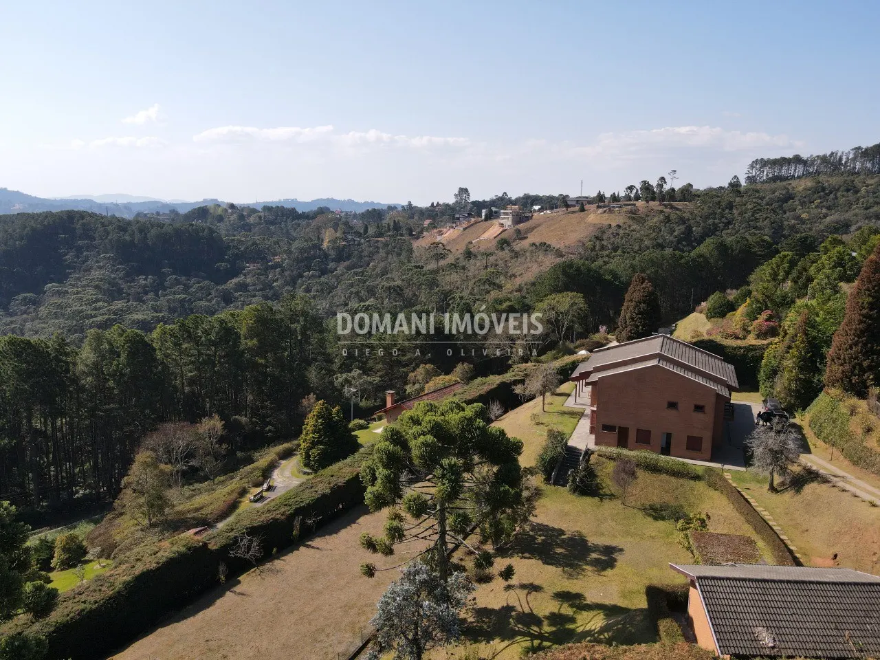 Casa à venda de 3.380 m² em Campos do Jordão, SP, Brasil