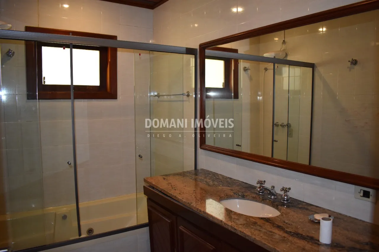 Casa à venda de 3.380 m² em Campos do Jordão, SP, Brasil