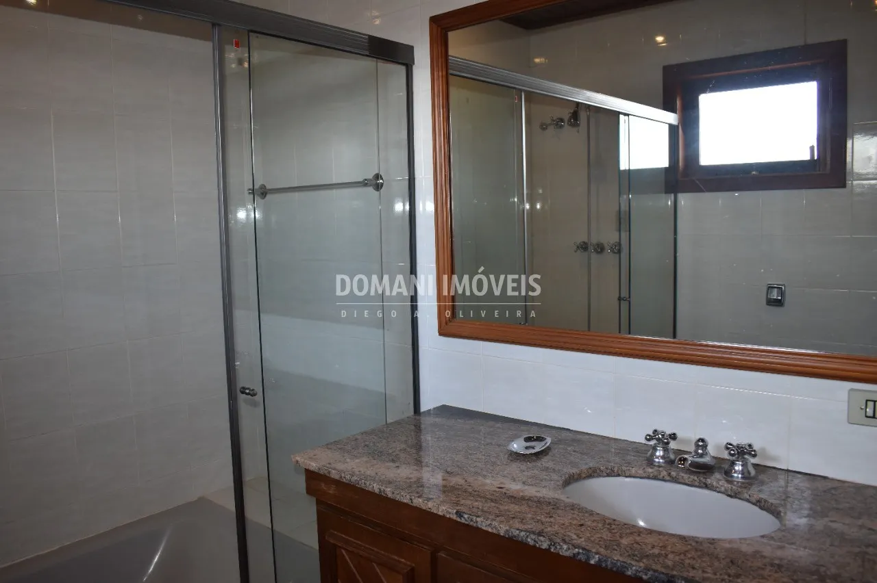 Casa à venda de 3.380 m² em Campos do Jordão, SP, Brasil
