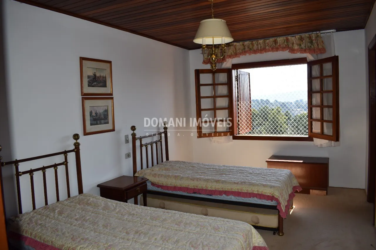 Casa à venda de 3.380 m² em Campos do Jordão, SP, Brasil