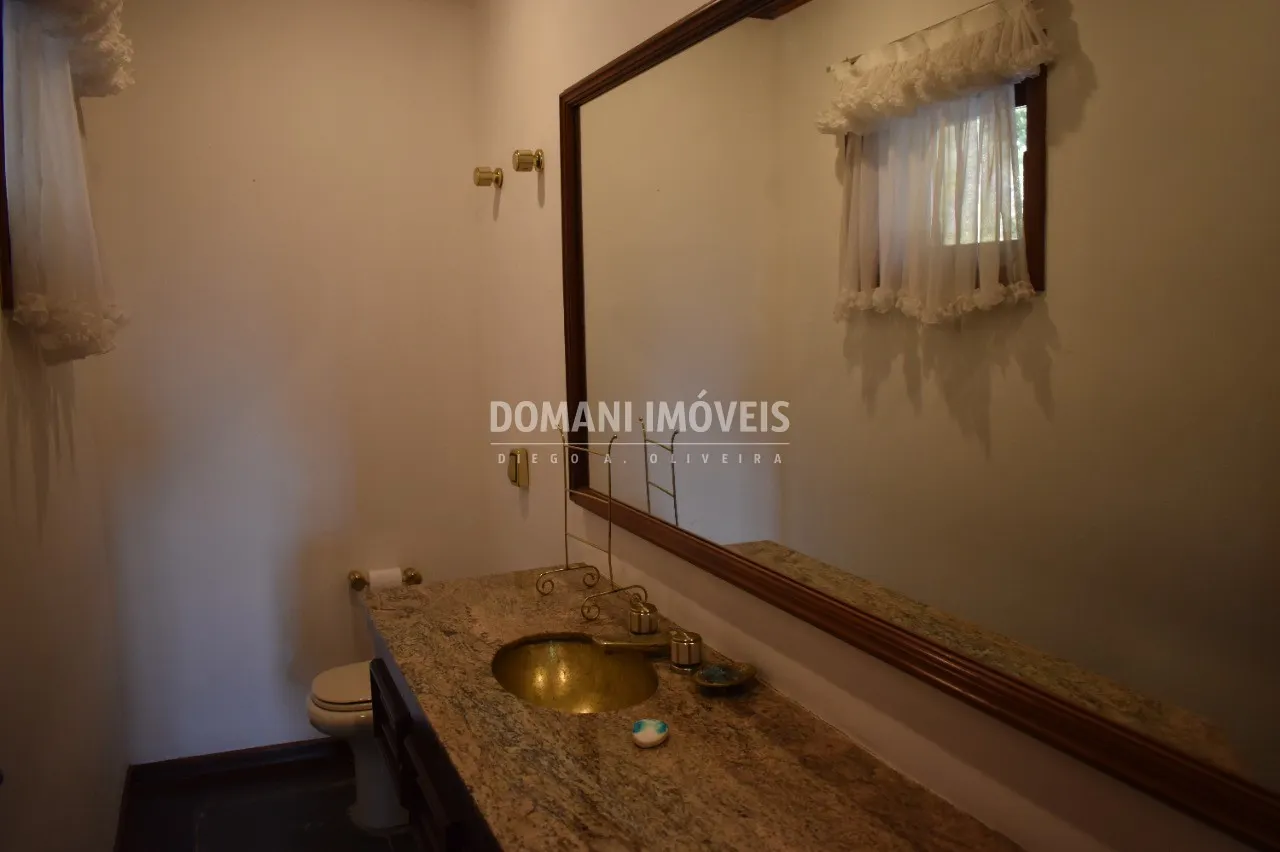 Casa à venda de 3.380 m² em Campos do Jordão, SP, Brasil