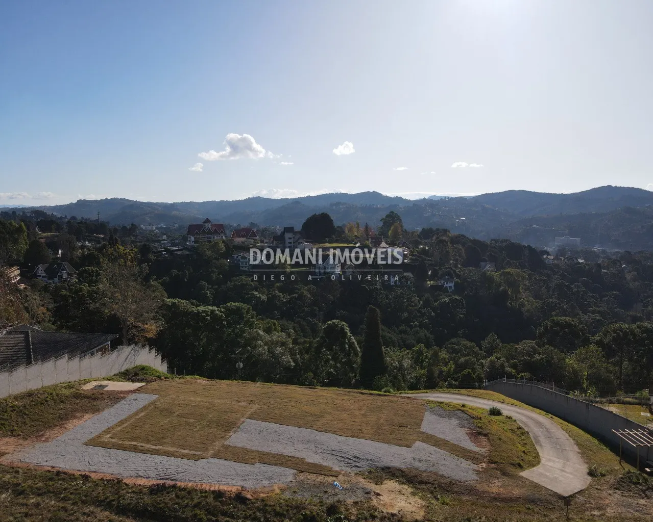 Plot for sale of 2,560 m² in Campos do Jordão, SP, Brazil
