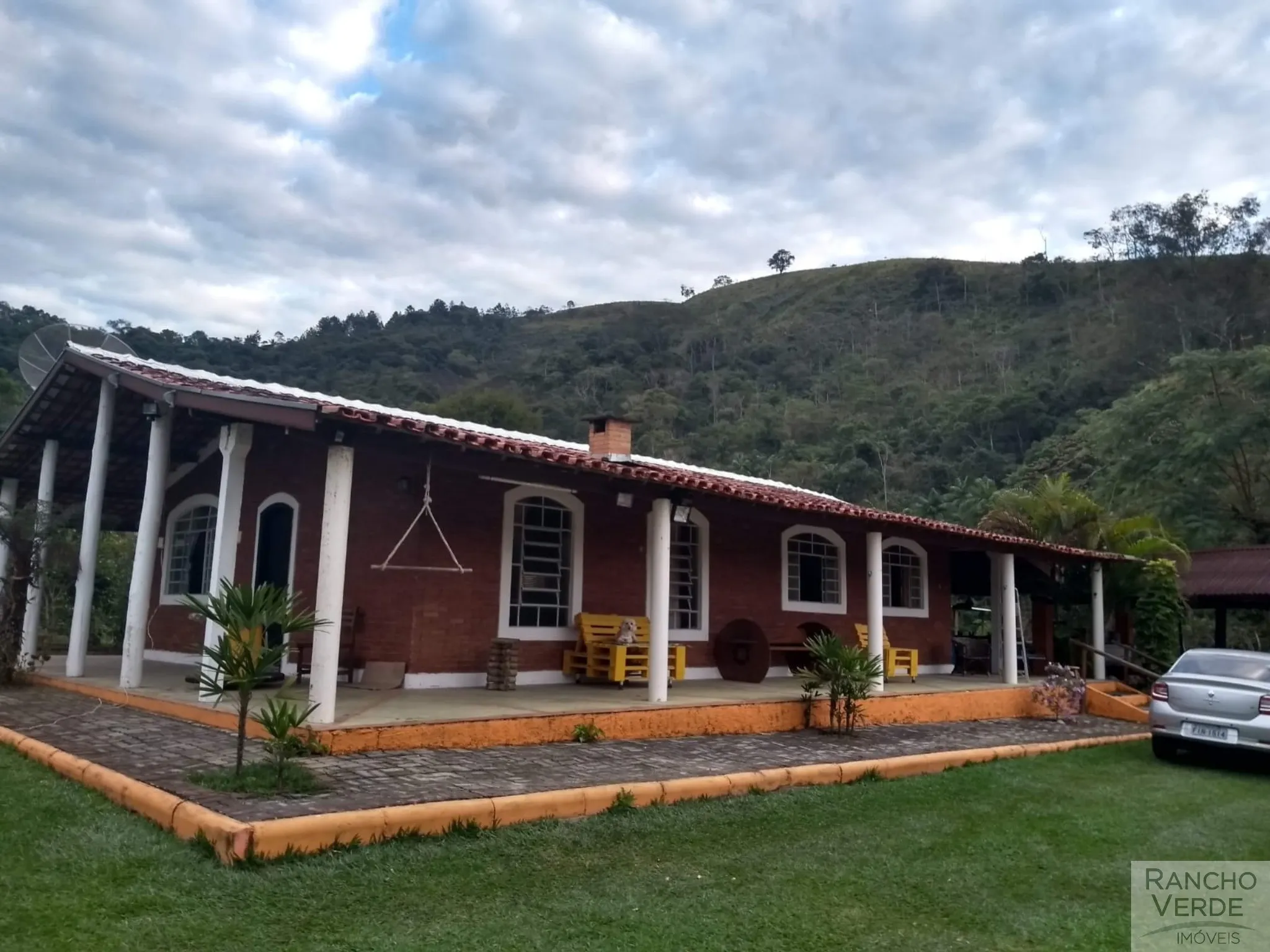 Country home for sale of 2 acres in São José dos Campos, SP, Brazil