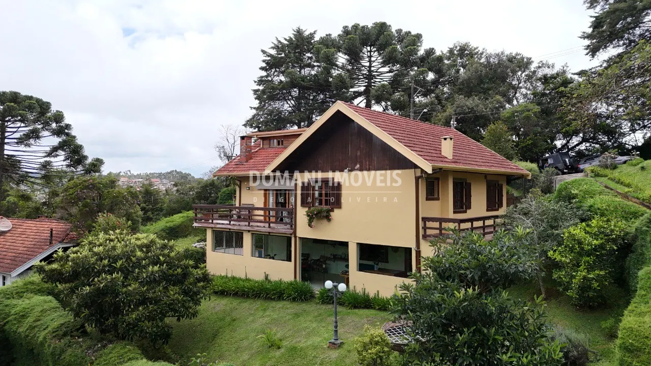 Casa à venda de 1.560 m² em Campos do Jordão, SP, Brasil