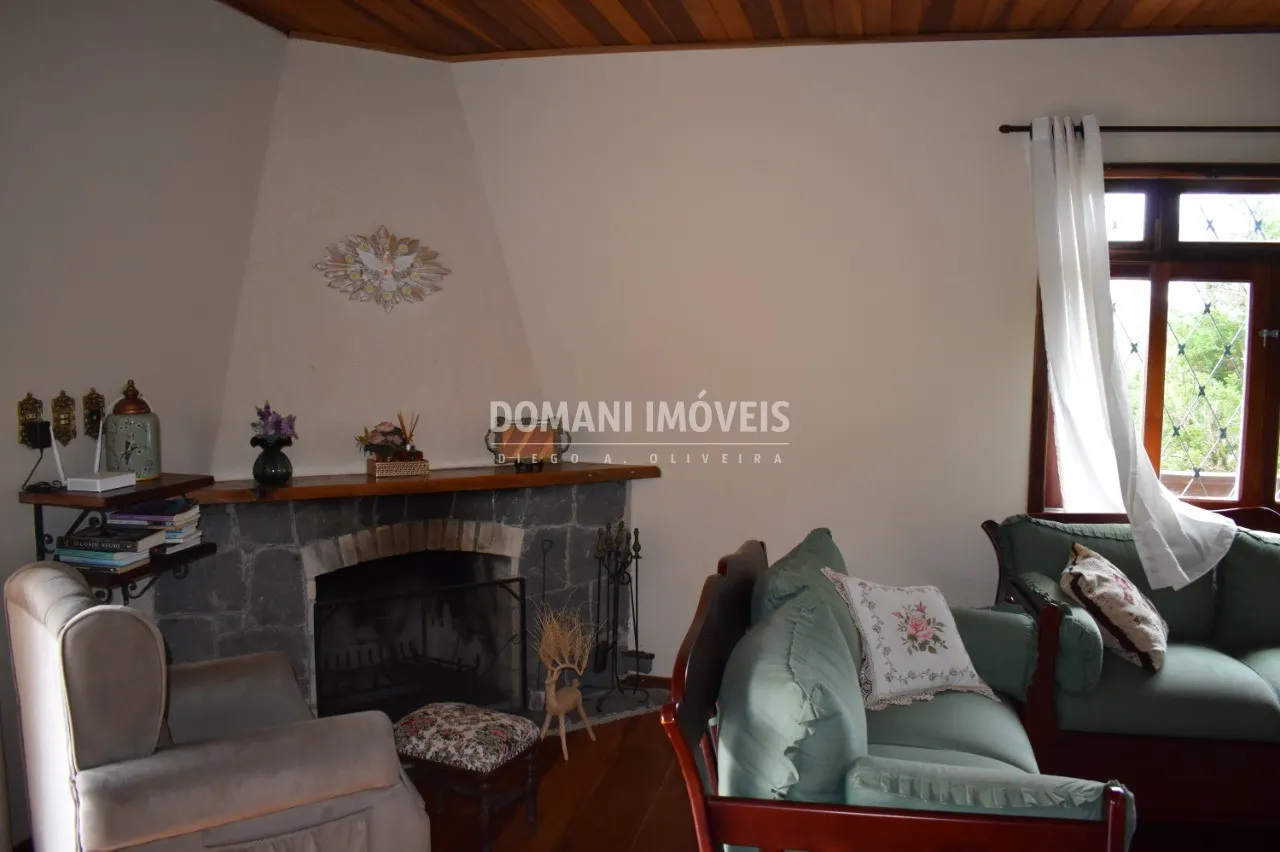 Casa à venda de 1.560 m² em Campos do Jordão, SP, Brasil
