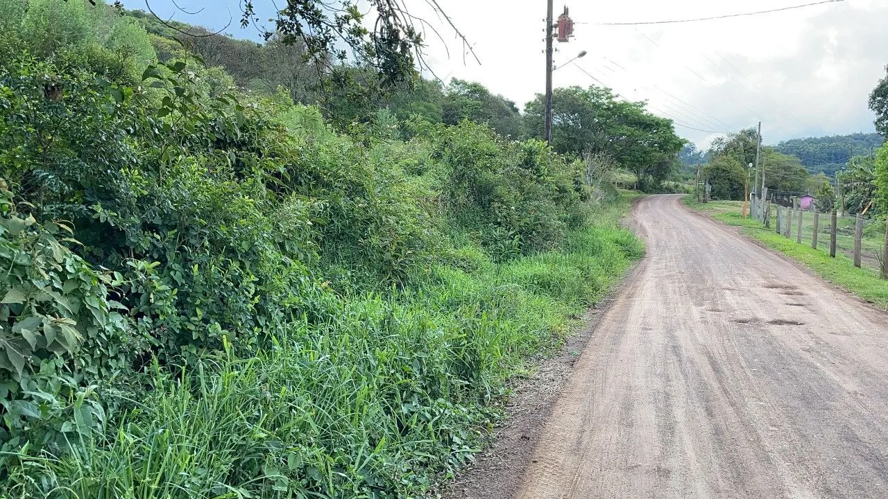 Chácara à venda de 4.300 m² em Santo Antônio da Patrulha, RS, Brasil