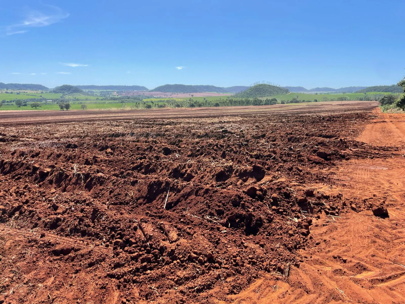Fazenda à venda de 380 ha em Aparecida do Taboado, MS, Brasil