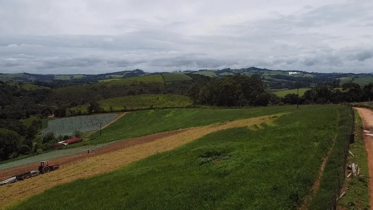 Small farm for sale of 24 acres in Ipuiúna, MG, Brazil