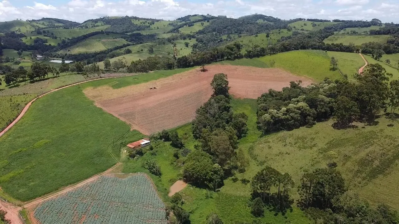 Small farm for sale of 24 acres in Ipuiúna, MG, Brazil