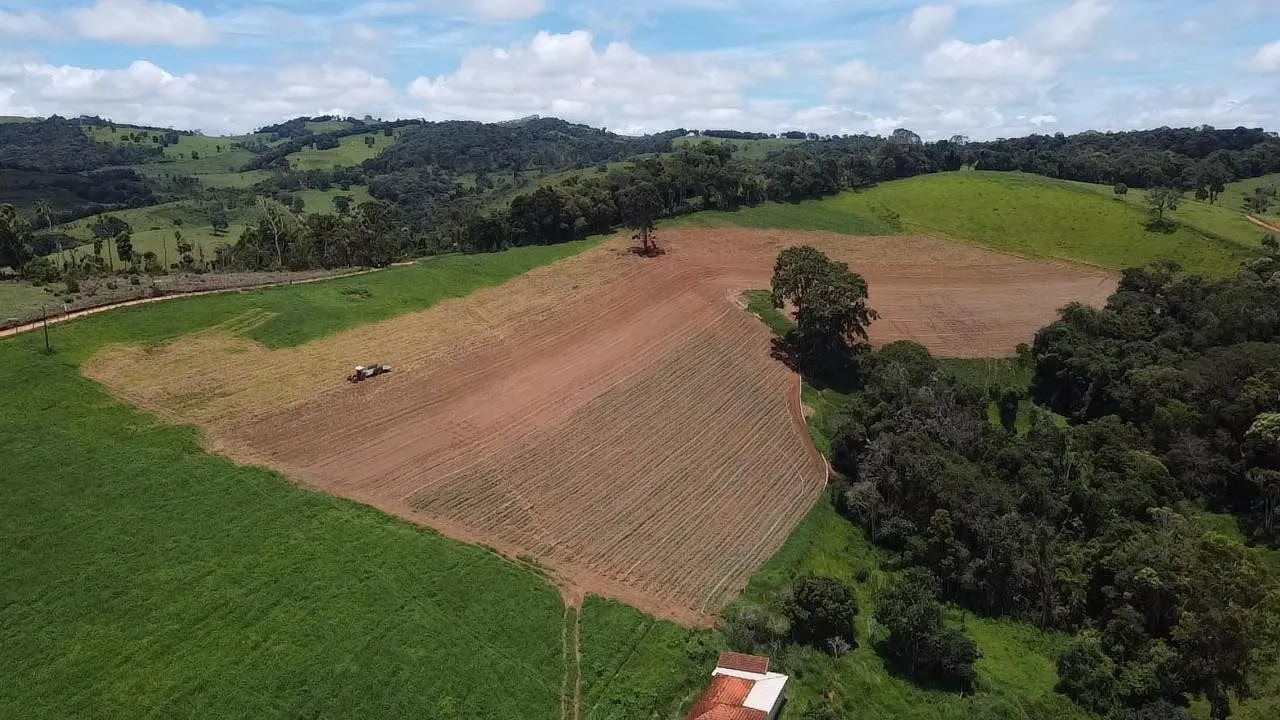 Small farm for sale of 24 acres in Ipuiúna, MG, Brazil
