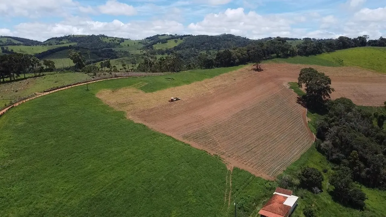 Small farm for sale of 24 acres in Ipuiúna, MG, Brazil