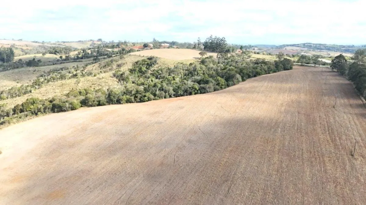 Sítio à venda de 48 ha em São Miguel Arcanjo, SP, Brasil