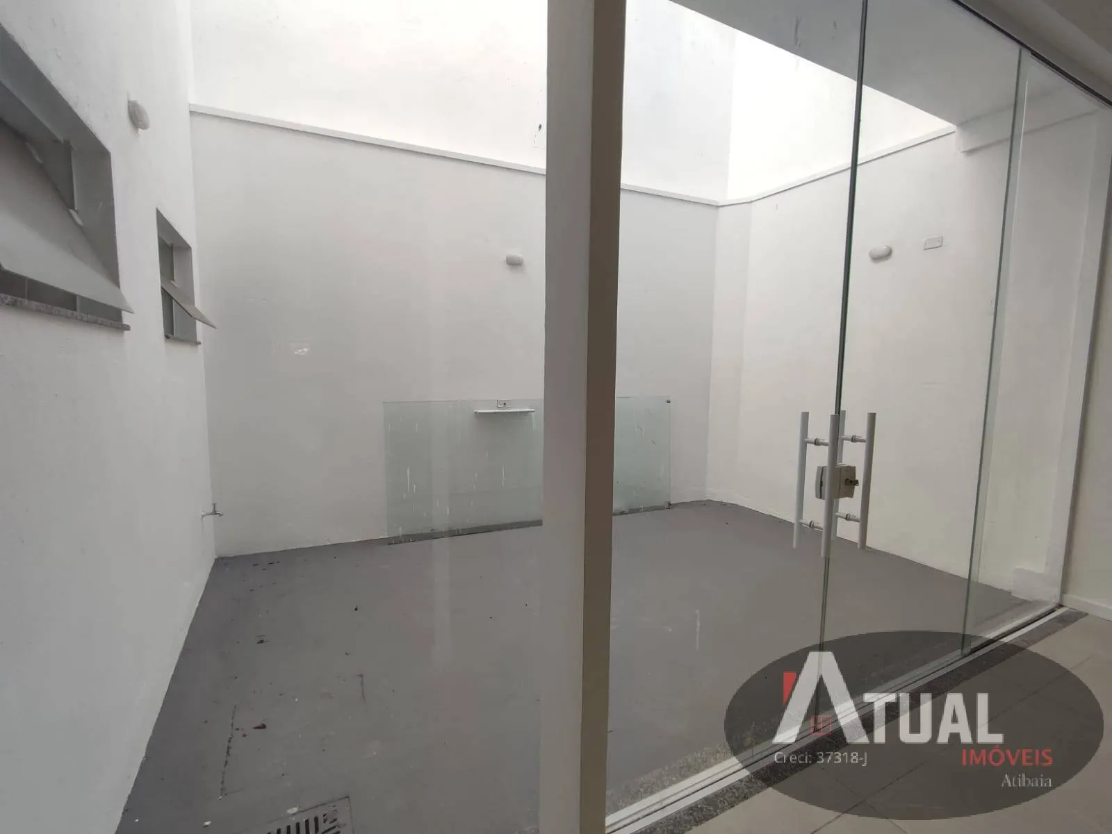 Comercial para Alugar de 349 m² em Atibaia, SP, Brasil
