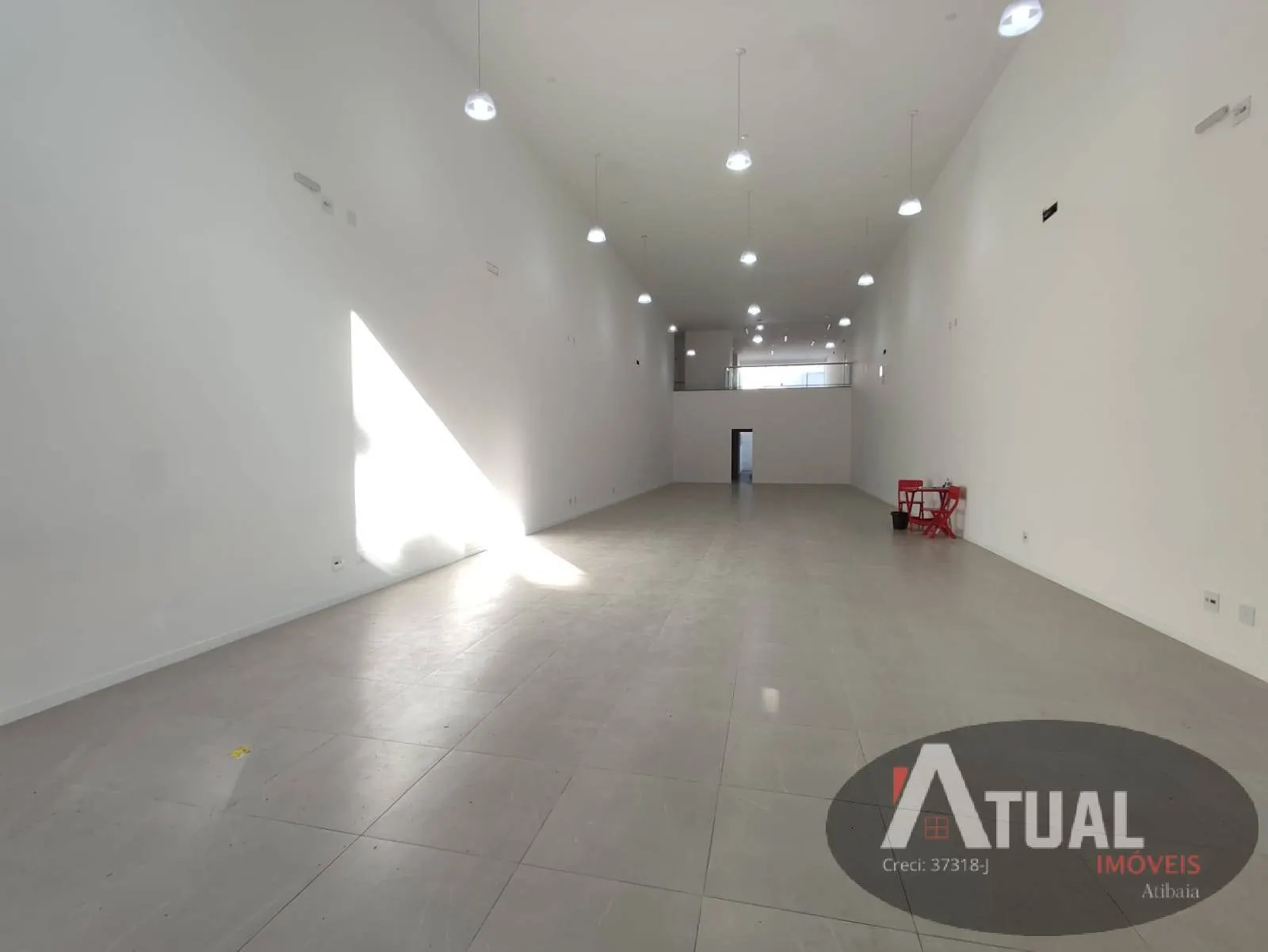 Comercial para Alugar de 349 m² em Atibaia, SP, Brasil