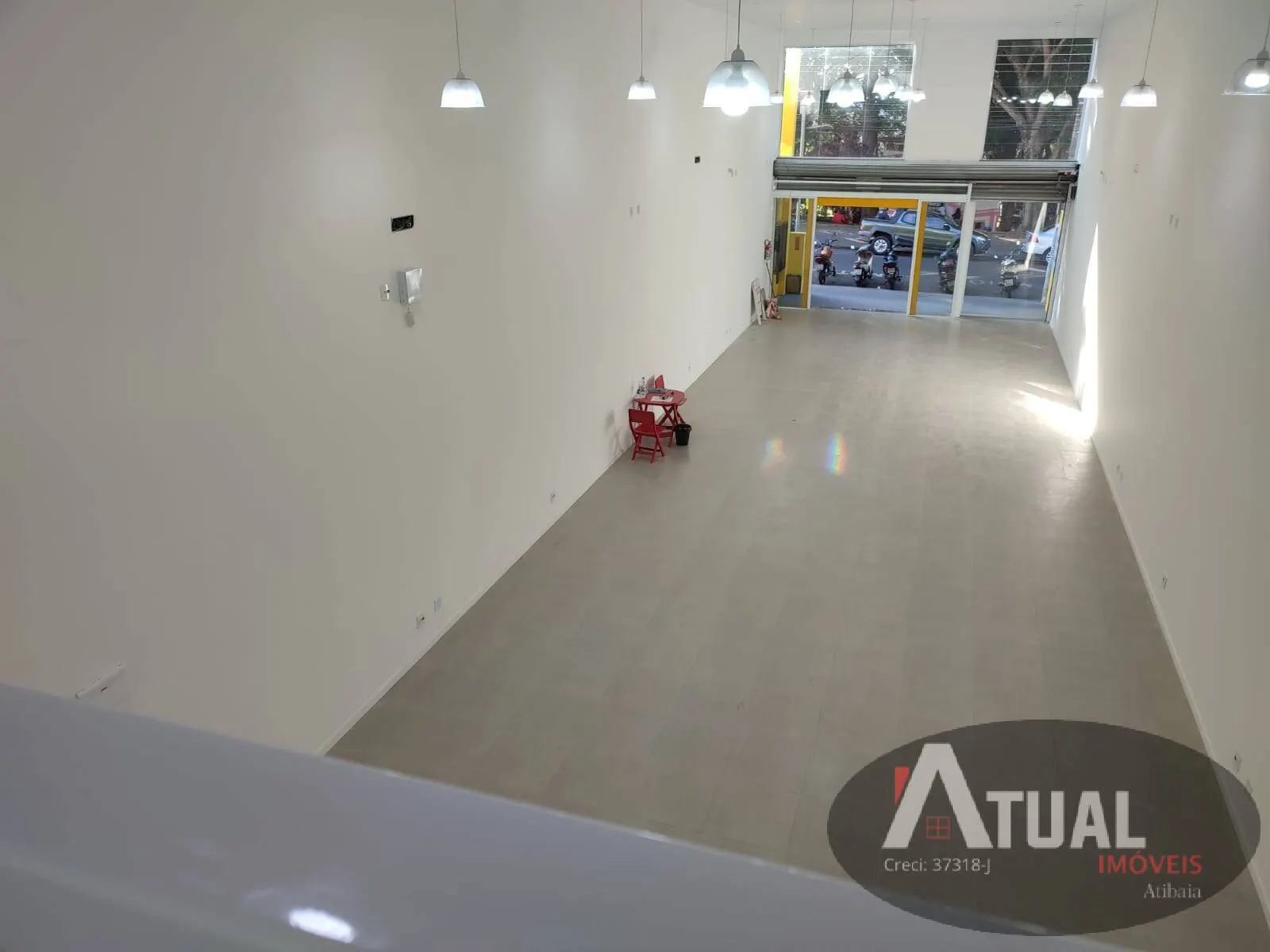 Comercial para Alugar de 349 m² em Atibaia, SP, Brasil