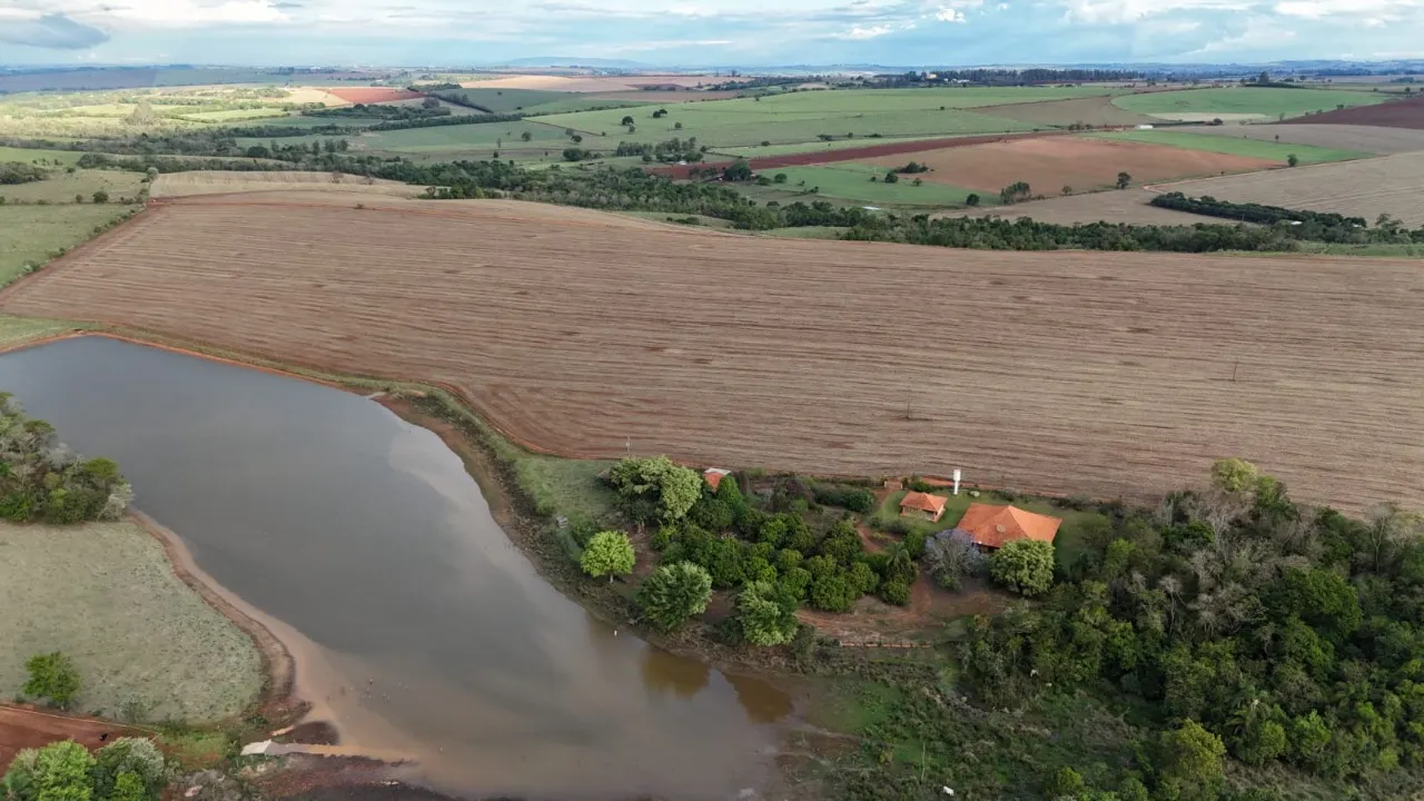 Fazenda à venda de 90 ha em Quadra, SP, Brasil