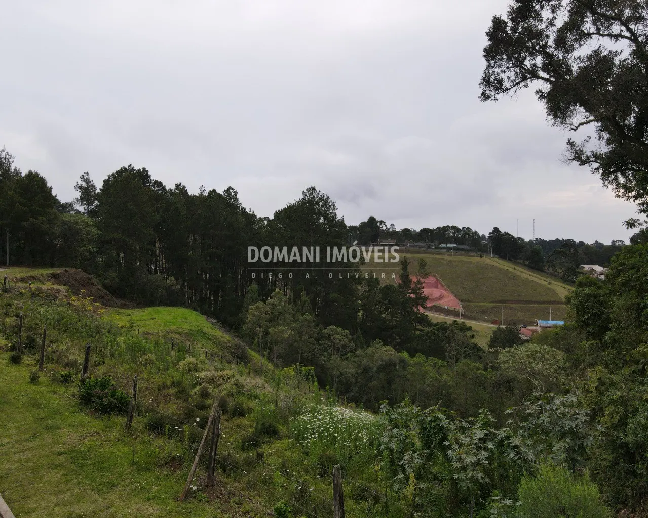 Plot for sale of 1,600 m² in Campos do Jordão, SP, Brazil