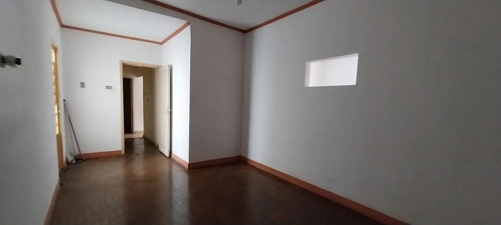 Comercial à venda de 150 m² em Jacareí, SP, Brasil