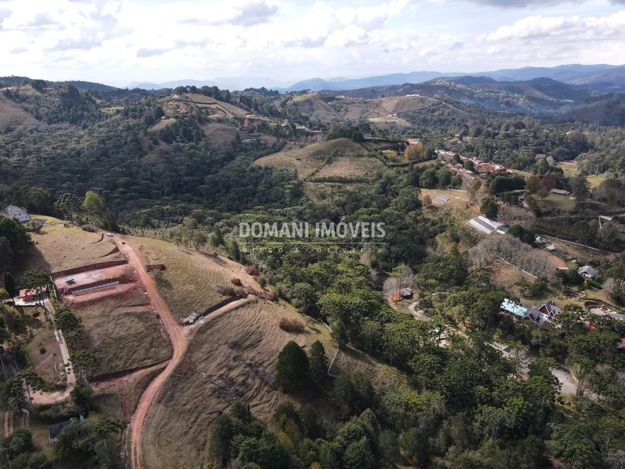 Casa à venda de 1.000 m² em Campos do Jordão, SP, Brasil