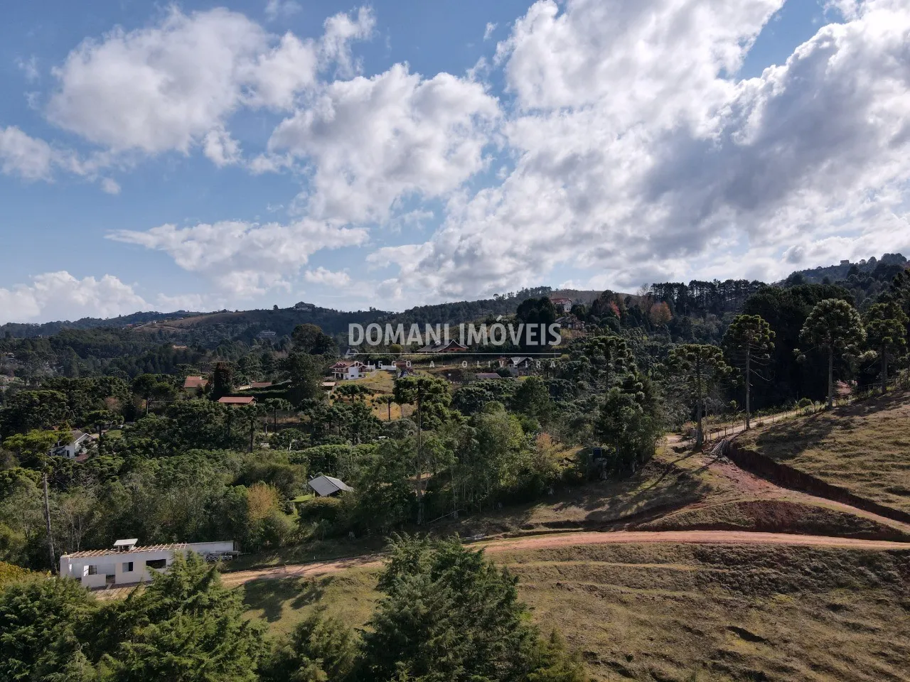 Casa à venda de 1.000 m² em Campos do Jordão, SP, Brasil